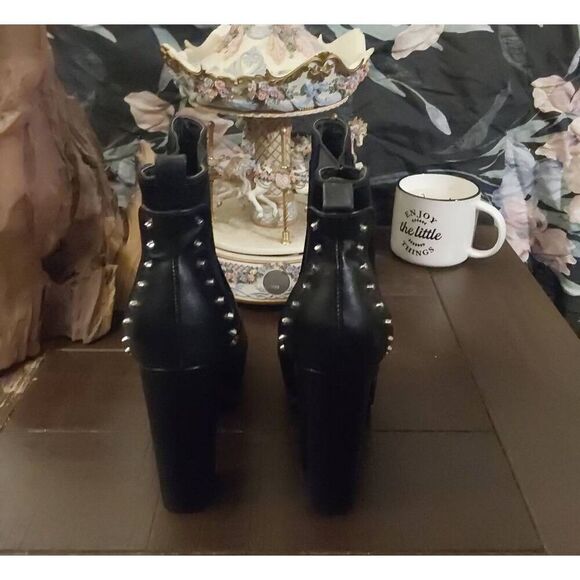 NEW~Fashion Nova Black Tough Love Stud Detail Peep Toe Ankle Booties Heels Sz 9M - Picture 3 of 8